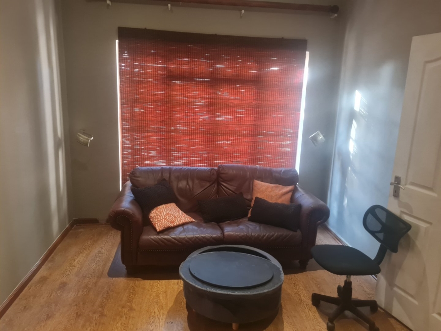 5 Bedroom Property for Sale in Noordhoek Free State